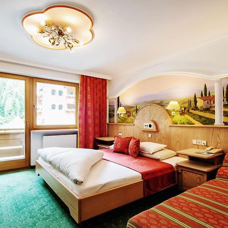 Hotel NeuhinterТукс Экстерьер фото