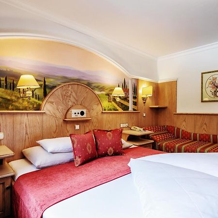 Hotel NeuhinterТукс Экстерьер фото