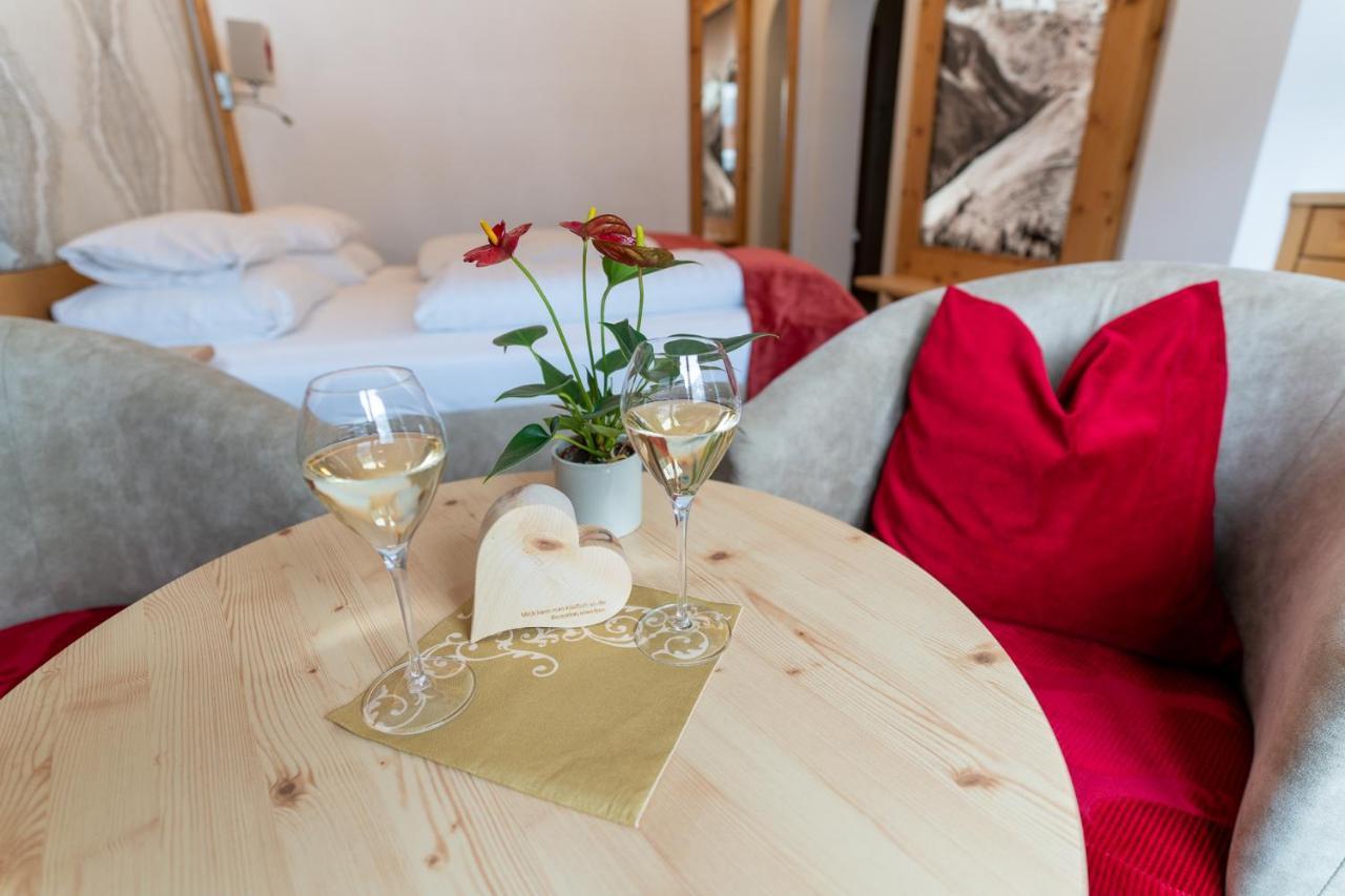 Hotel NeuhinterТукс Экстерьер фото