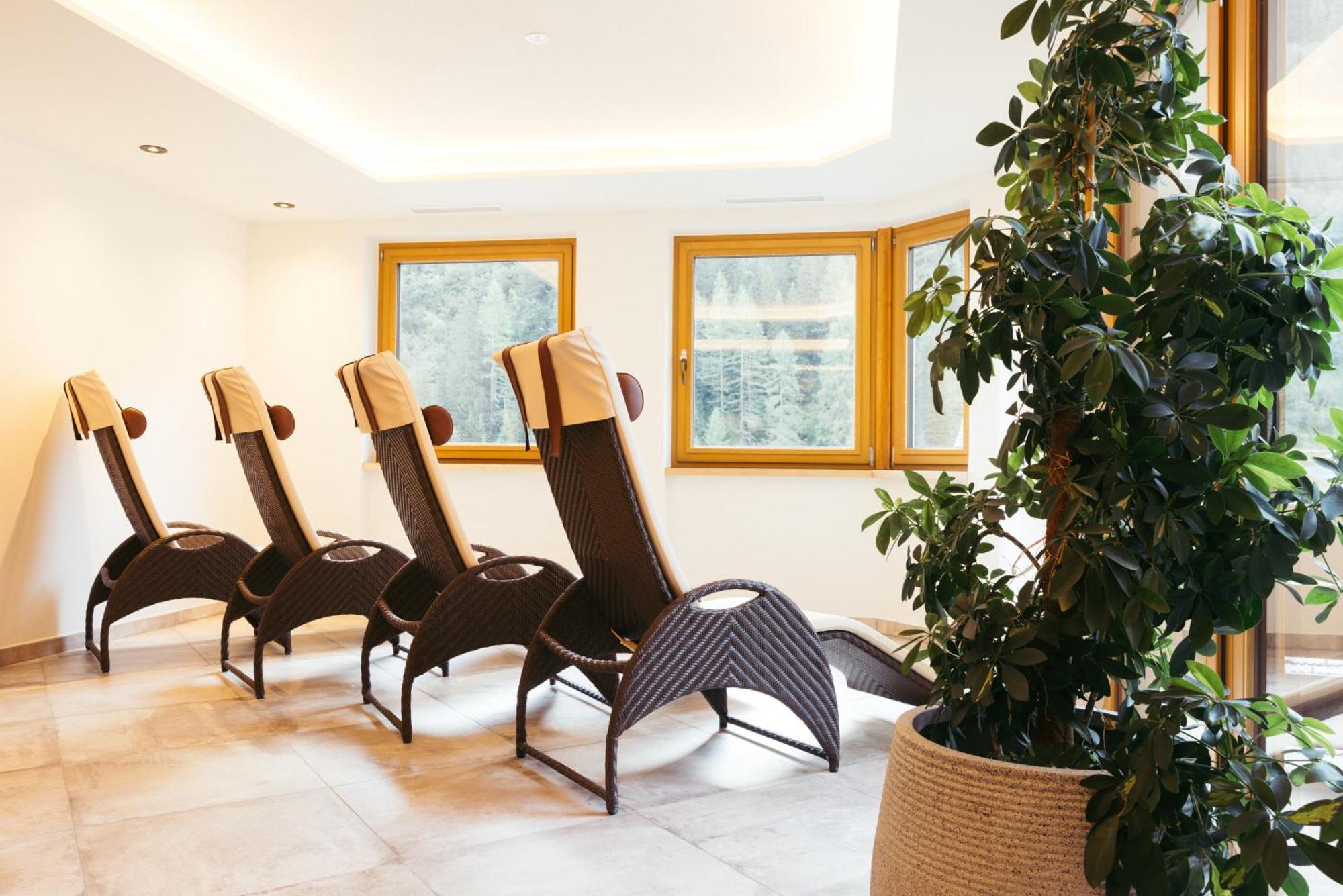 Hotel NeuhinterТукс Экстерьер фото