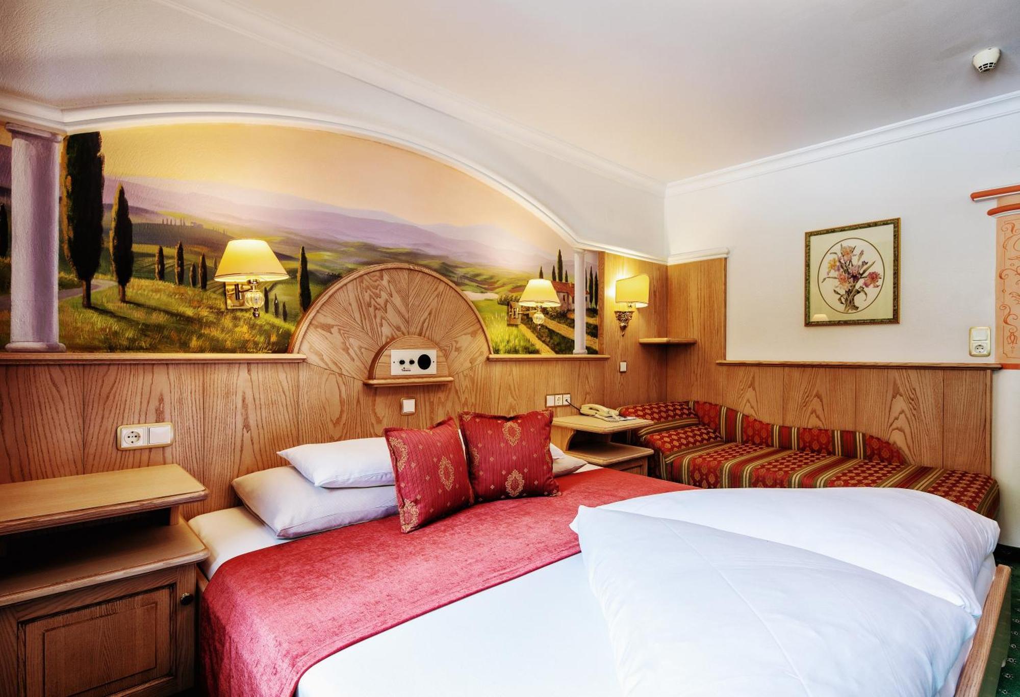 Hotel NeuhinterТукс Экстерьер фото