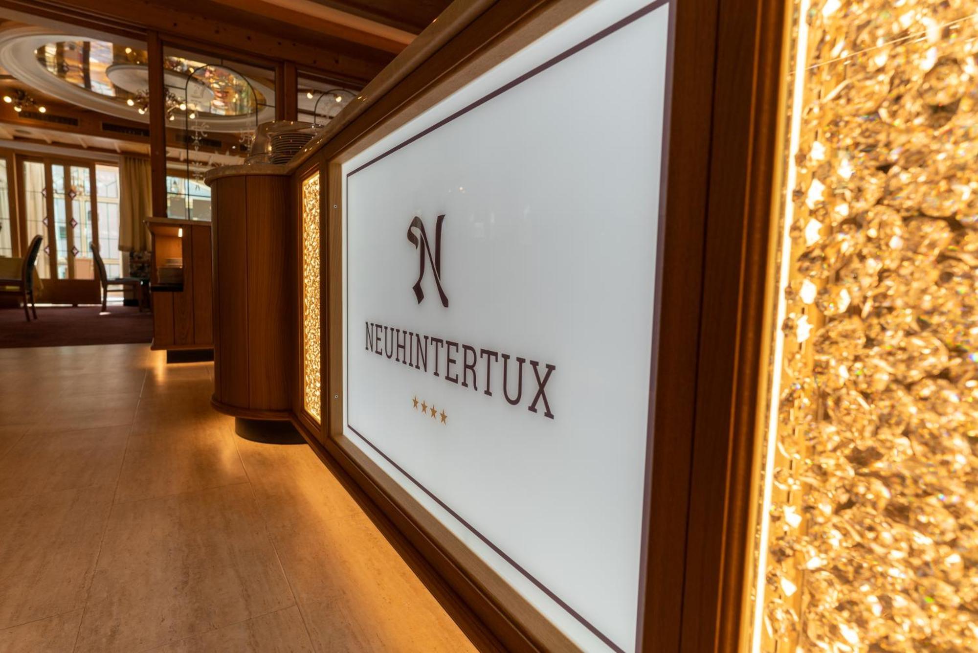 Hotel NeuhinterТукс Экстерьер фото