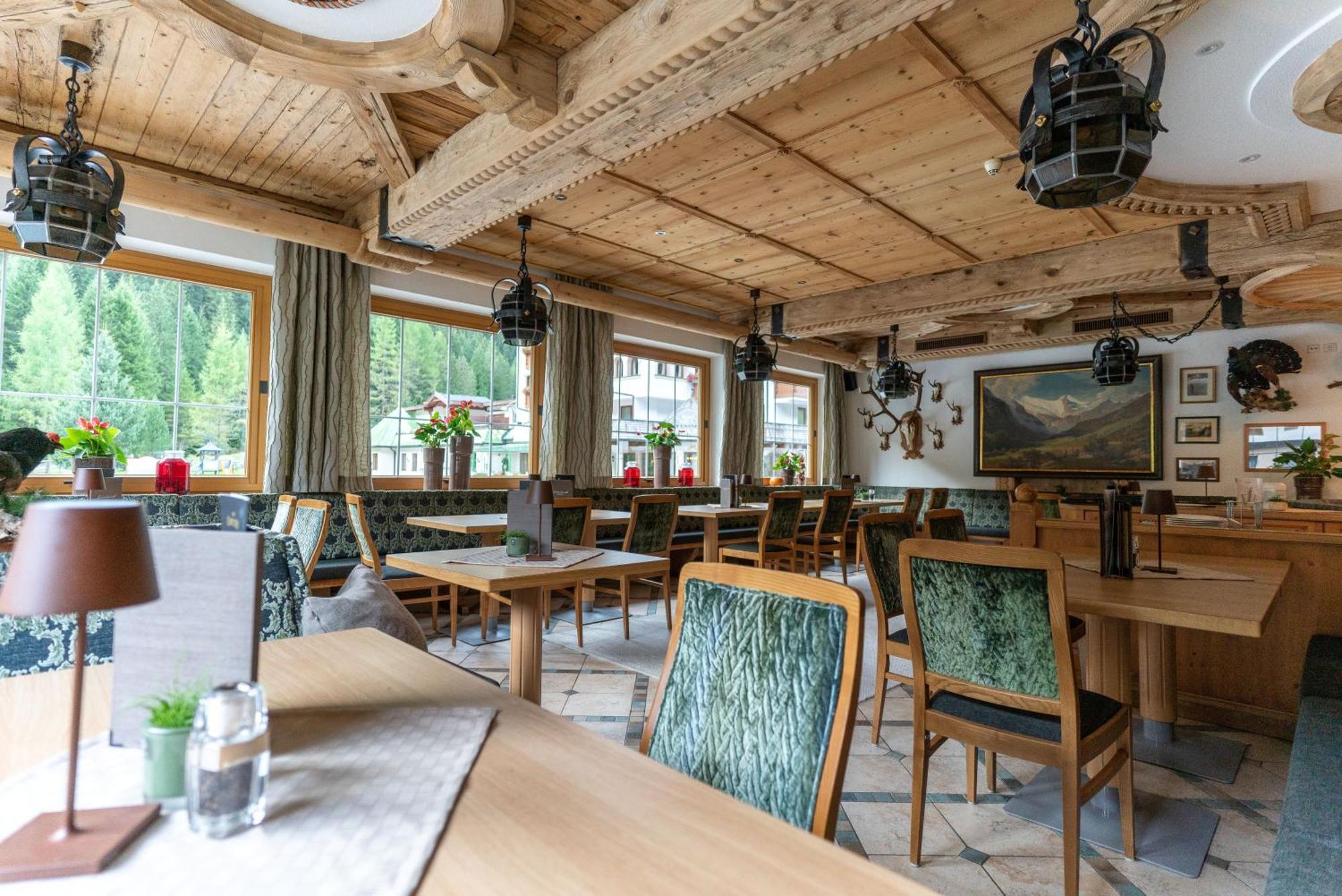 Hotel NeuhinterТукс Экстерьер фото